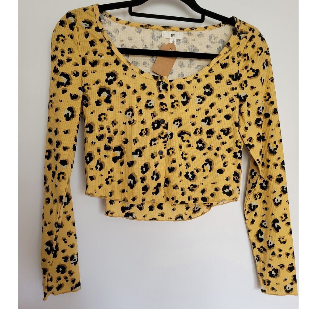 BP Set Top Cropped Cardigan and Cami Leopard Print Design Women’s Juniors S